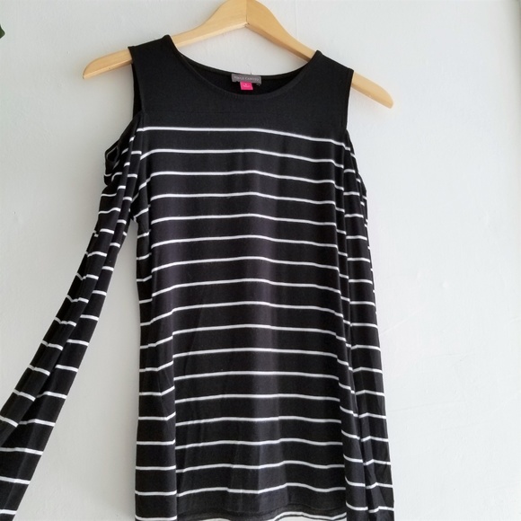 Vince Camuto Tops - Vince Camuto Black Striped Cold Shoulder Top S